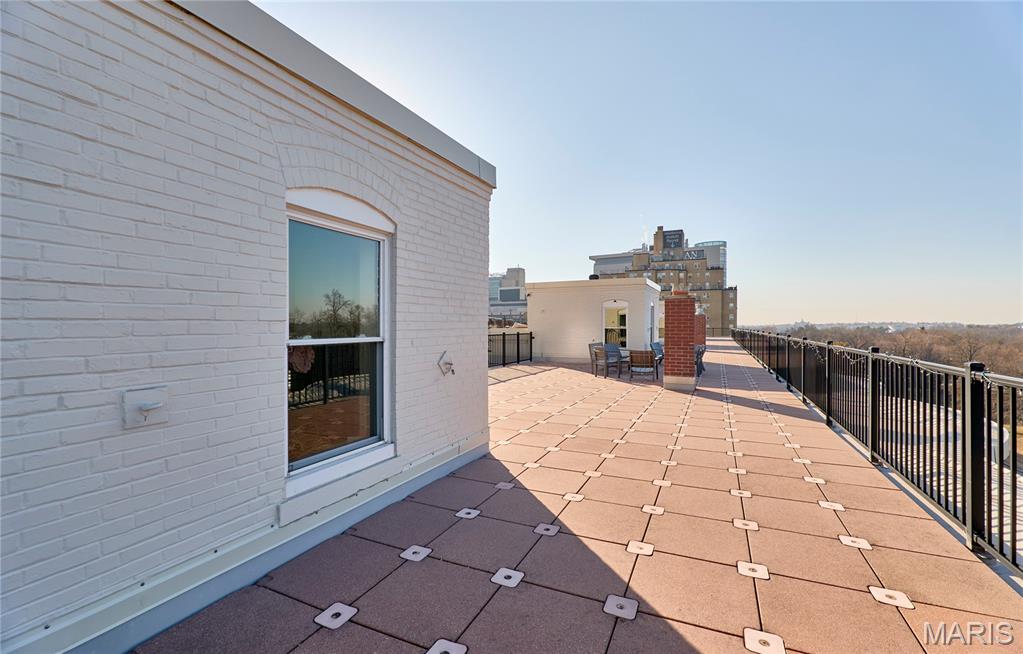 Aberdeen Condo - Residential