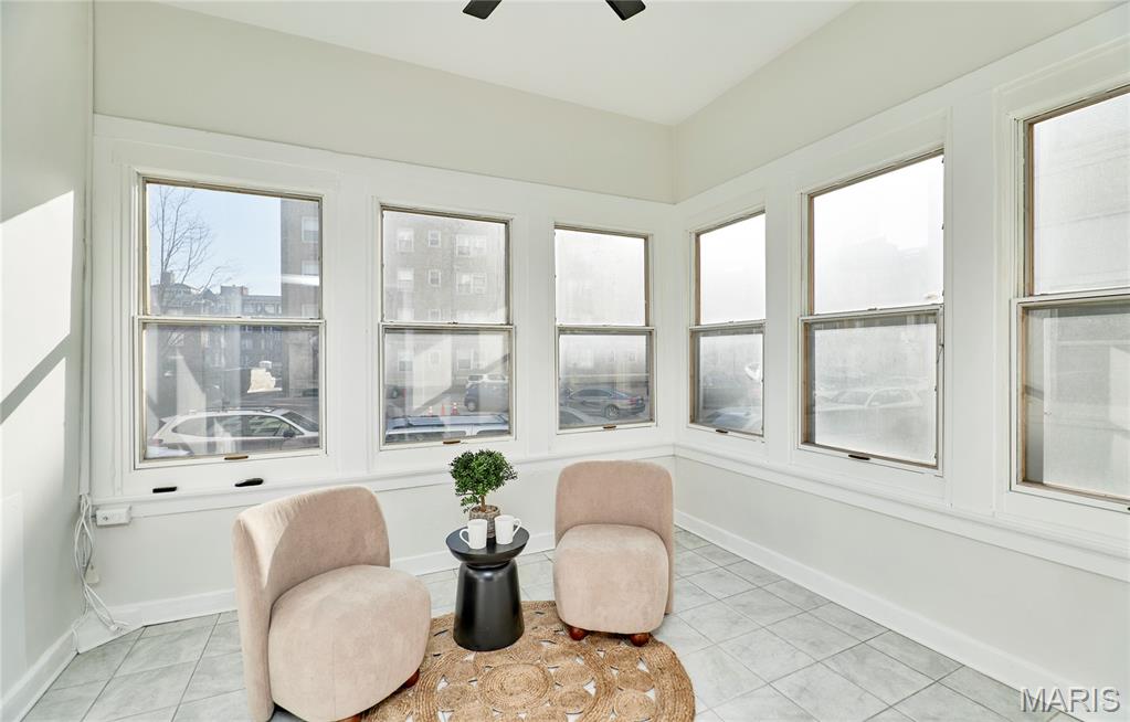Aberdeen Condo - Residential