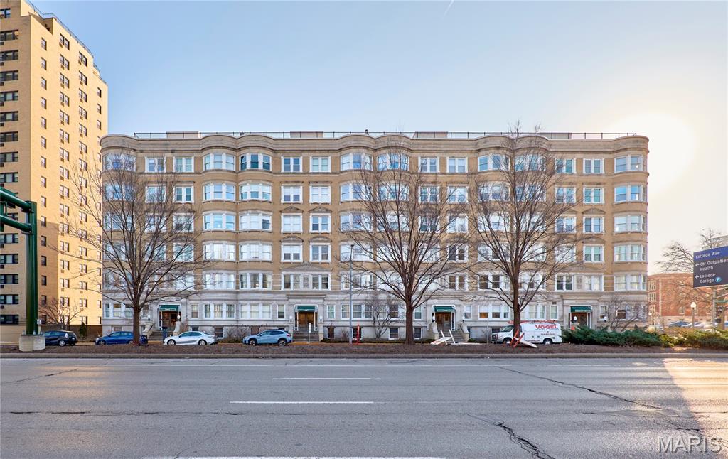 Aberdeen Condo - Residential
