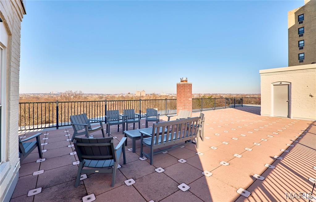 Aberdeen Condo - Residential