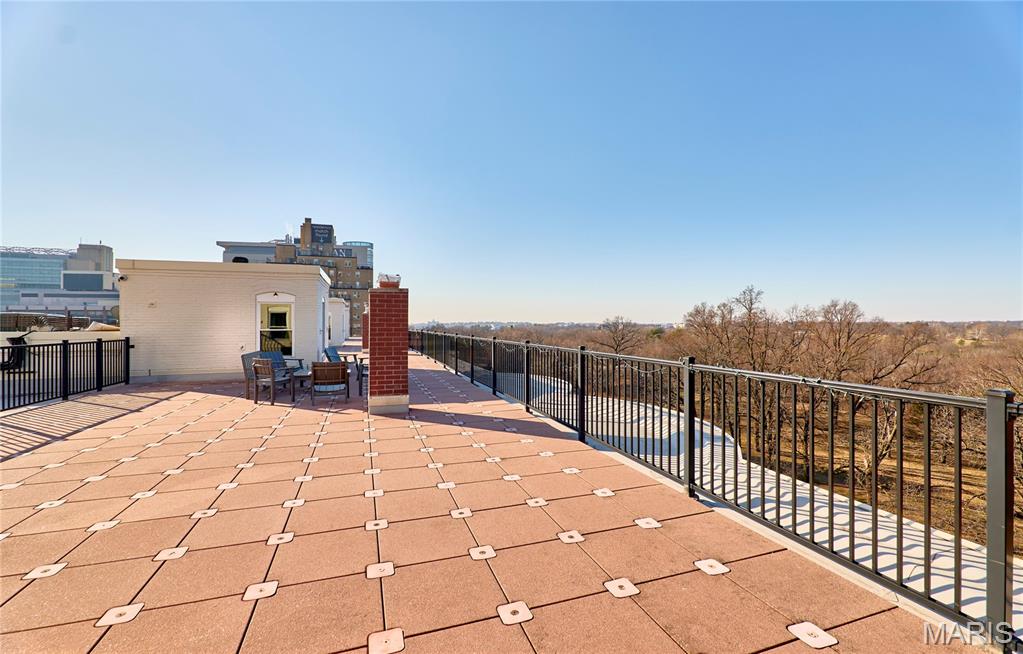 Aberdeen Condo - Residential