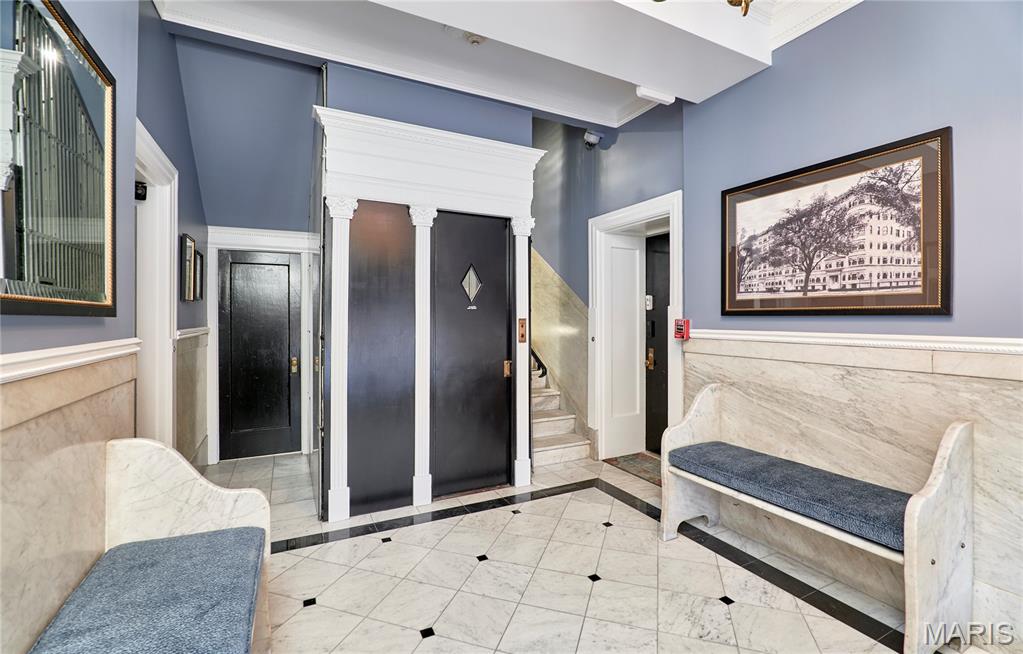 Aberdeen Condo - Residential