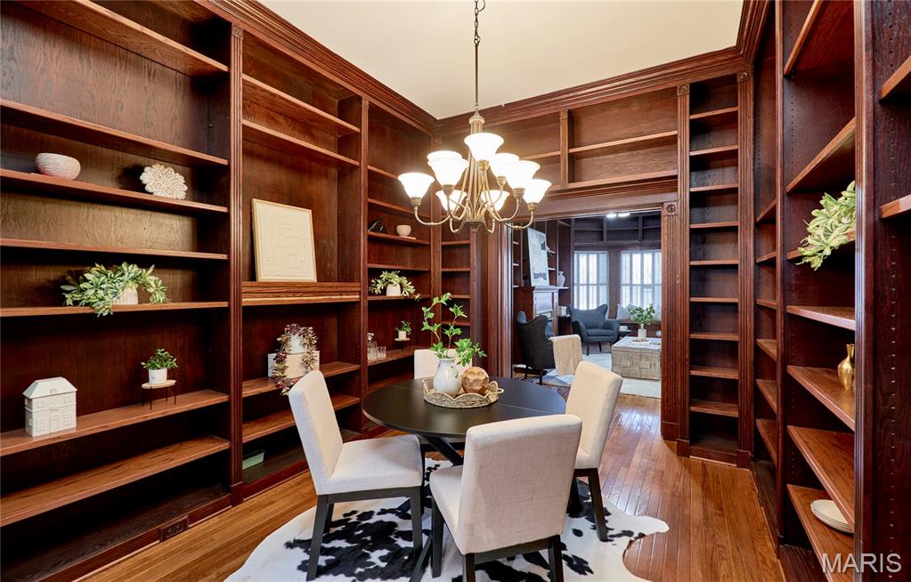 Aberdeen Condo - Residential