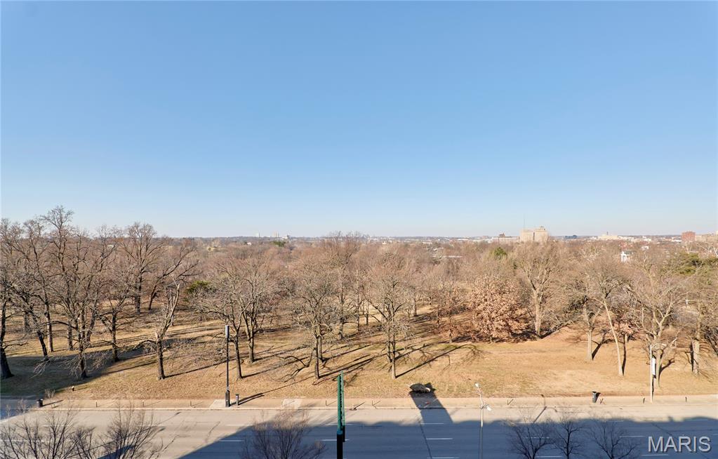 Aberdeen Condo - Residential