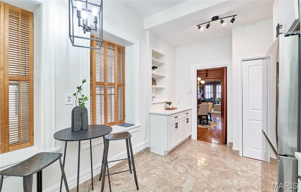 Aberdeen Condo - Residential