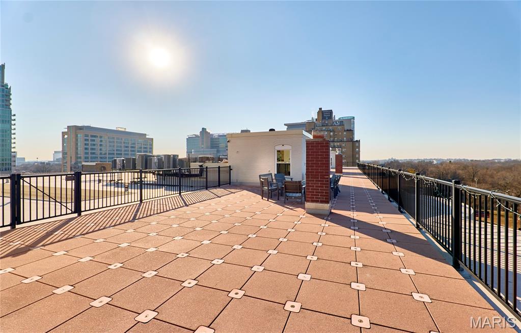 Aberdeen Condo - Residential