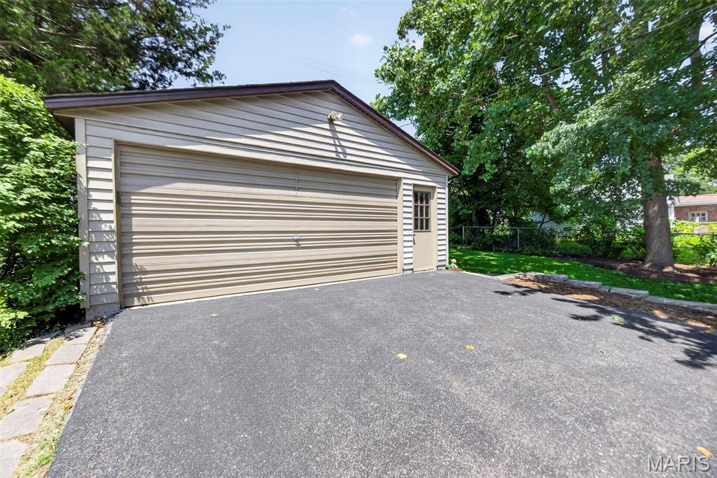 Country Club Add To Normandy Park 2 - Residential