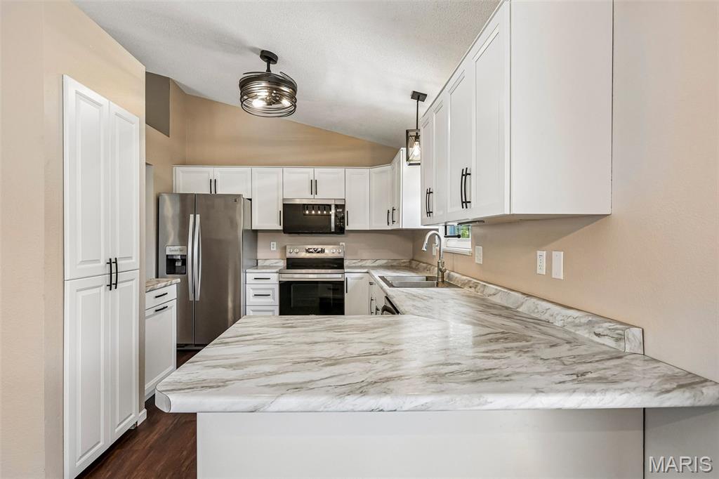 Country Lake Estates - Residential