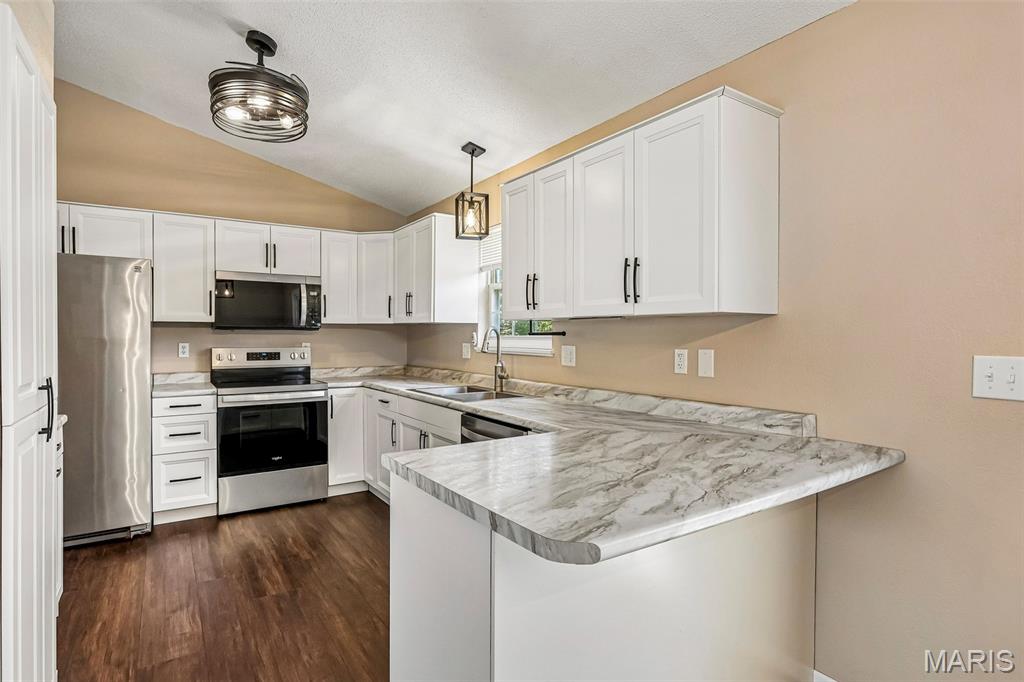 Country Lake Estates - Residential