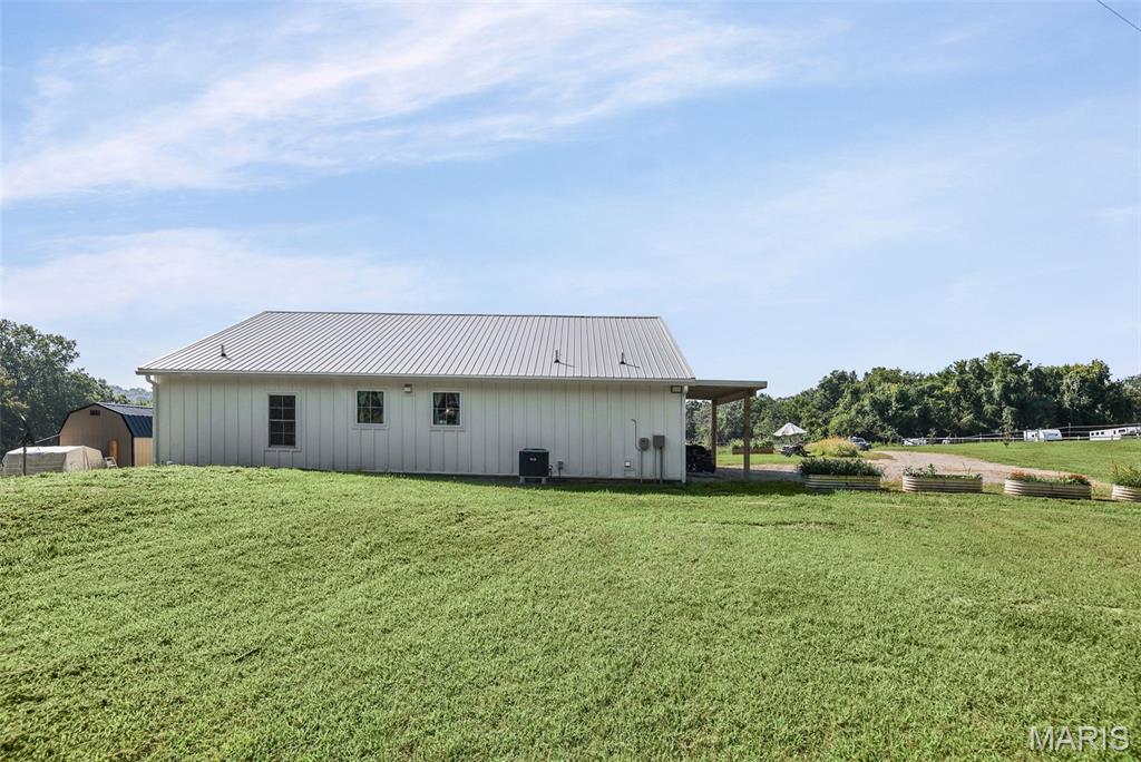 not in a subdivision - Farm