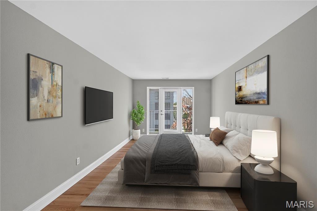 Pershing Ave Condo - Residential