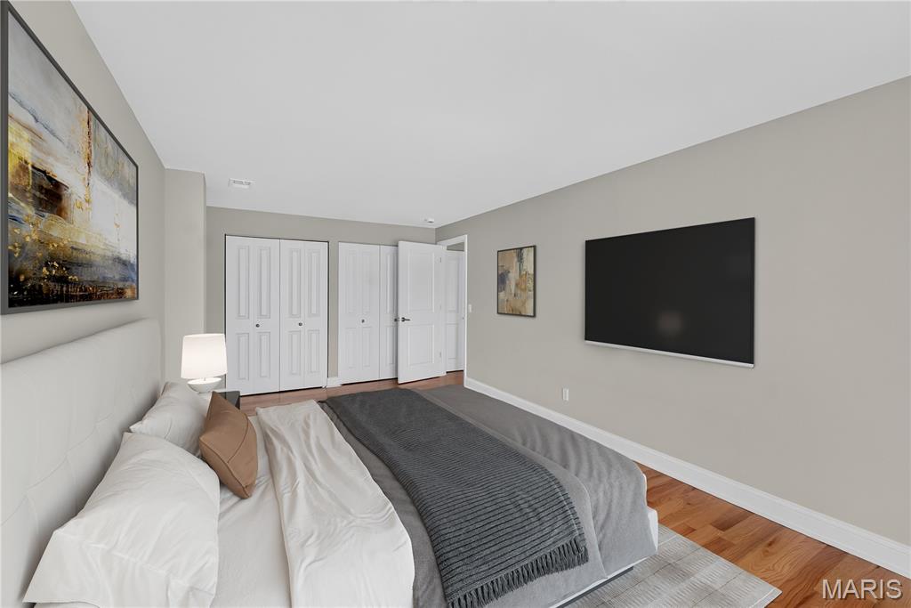 Pershing Ave Condo - Residential
