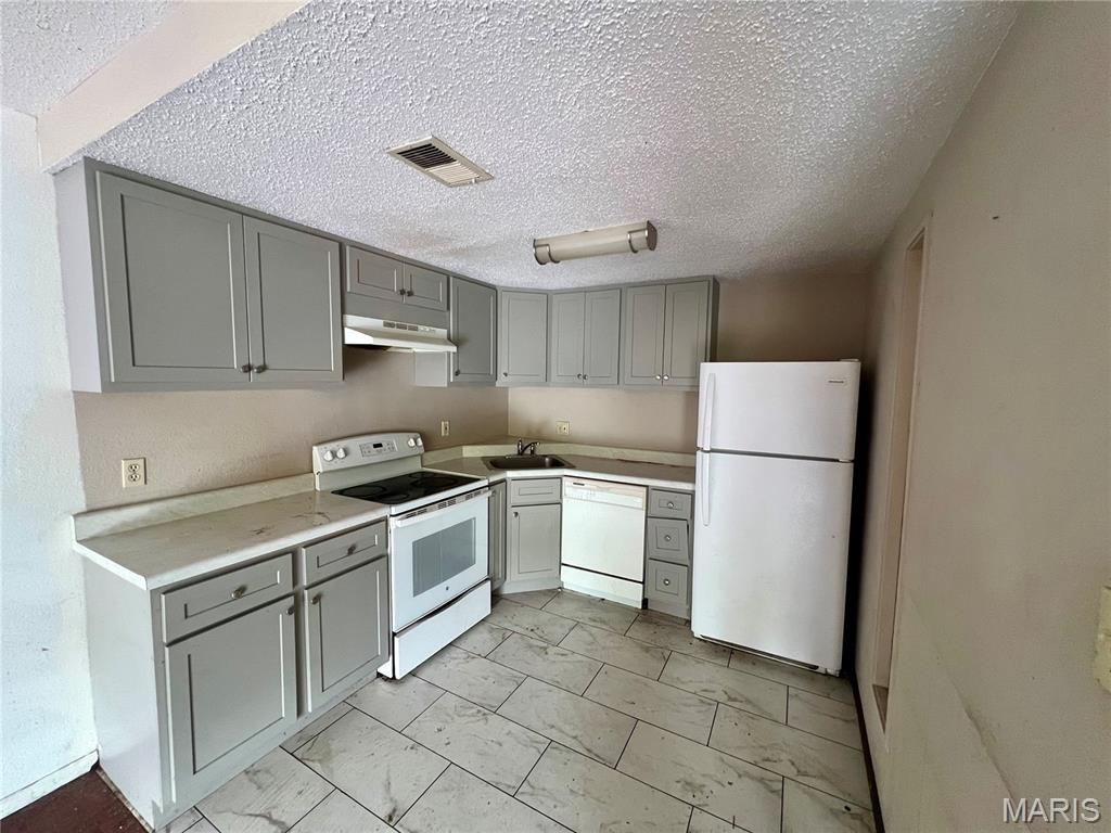 Heritage Garden Condos - Residential