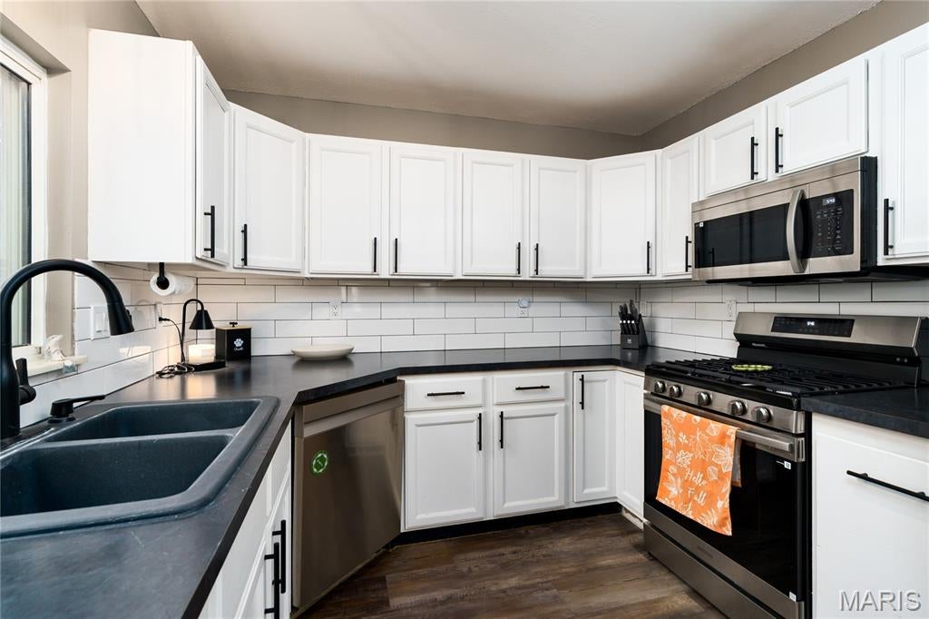 Misty Valley 1st Add - Residential