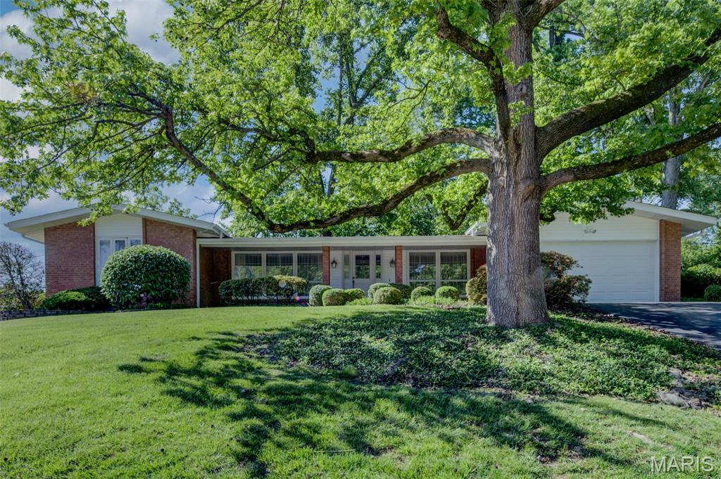 Forest Ridge Manor - Residential
