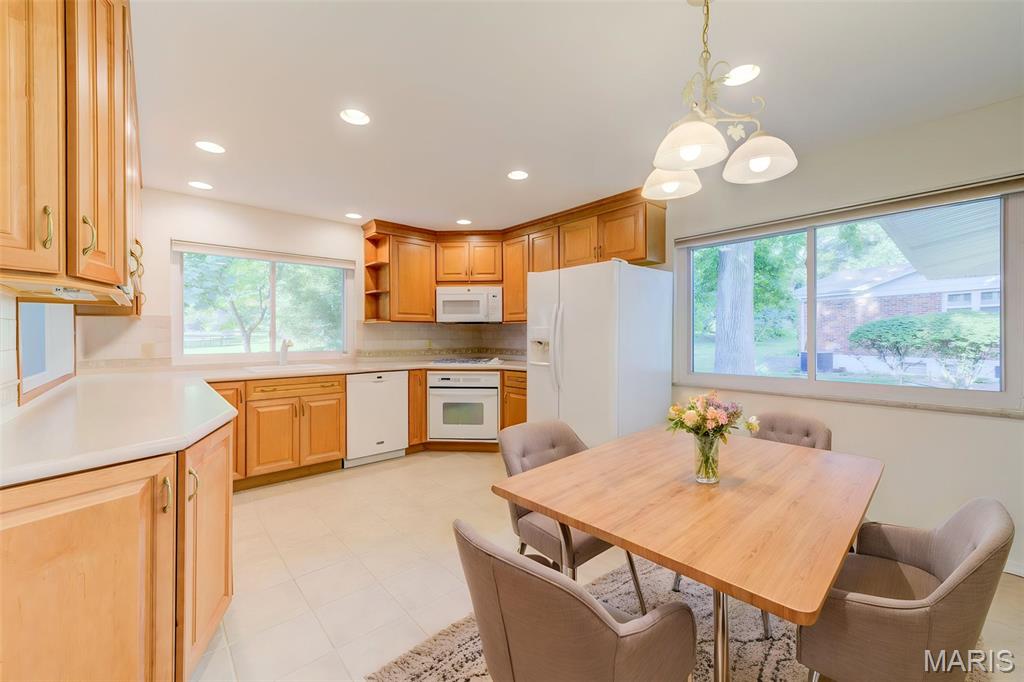 Forest Ridge Manor - Residential
