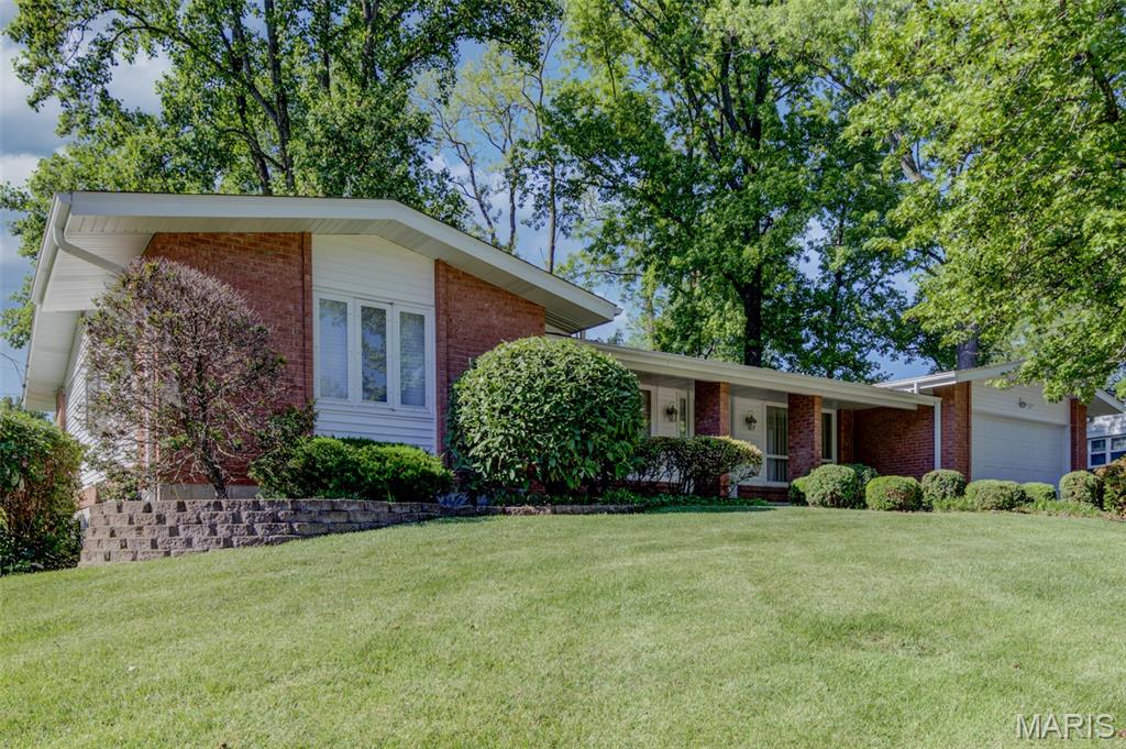 Forest Ridge Manor - Residential