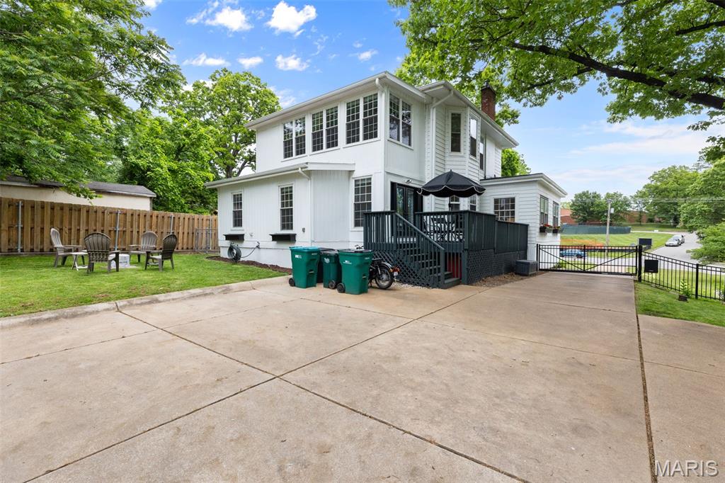 Moellenhoff Place - Residential