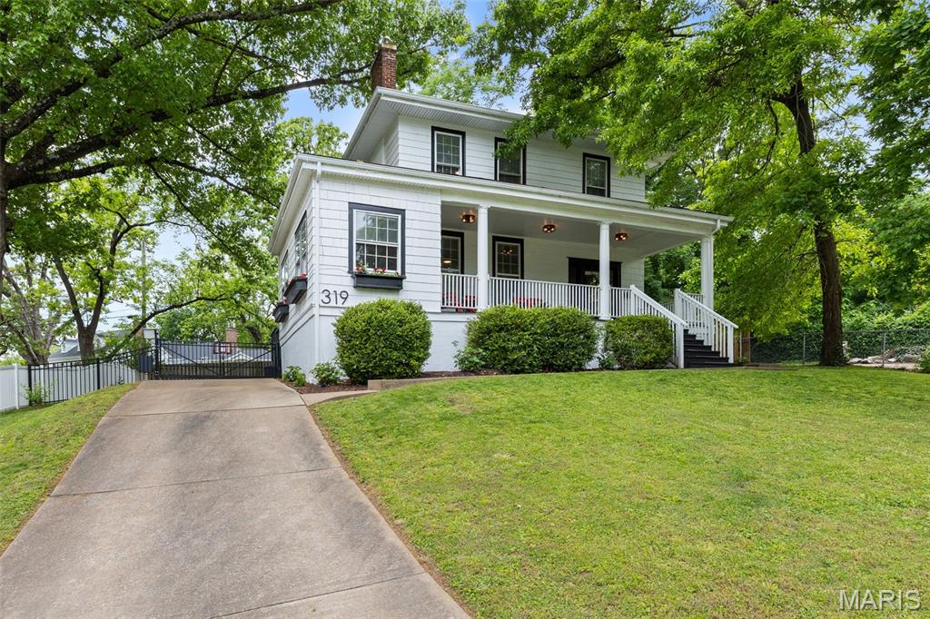 Moellenhoff Place - Residential