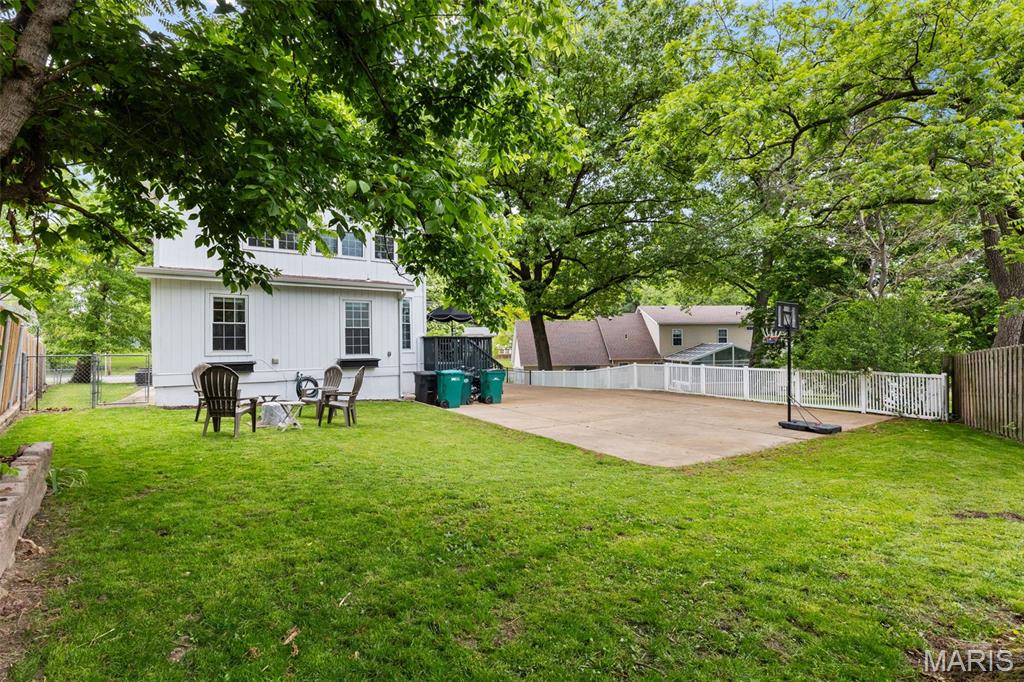 Moellenhoff Place - Residential