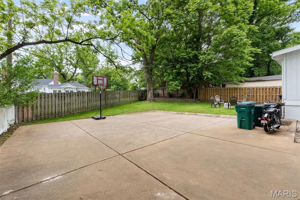 Moellenhoff Place - Residential