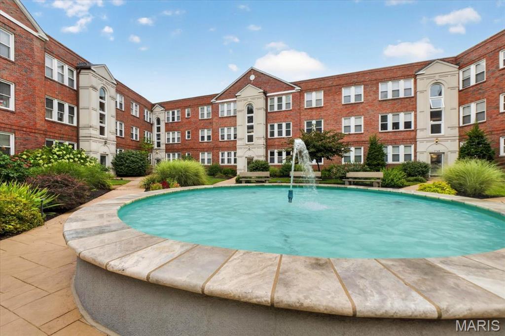 Fountain View - Residential