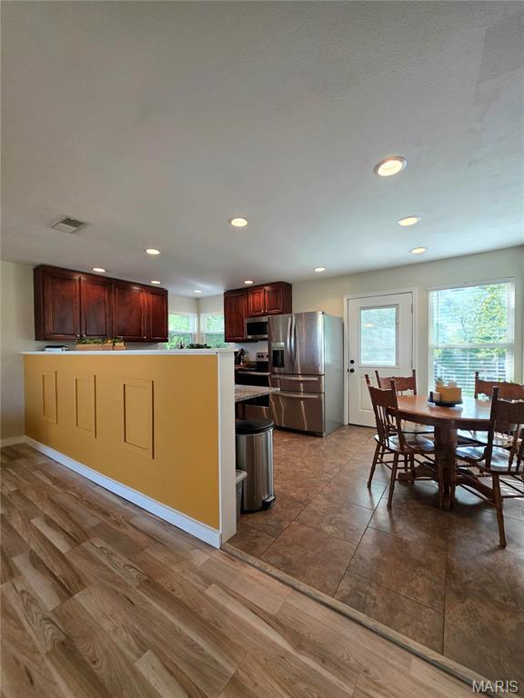 Emerald City - Residential