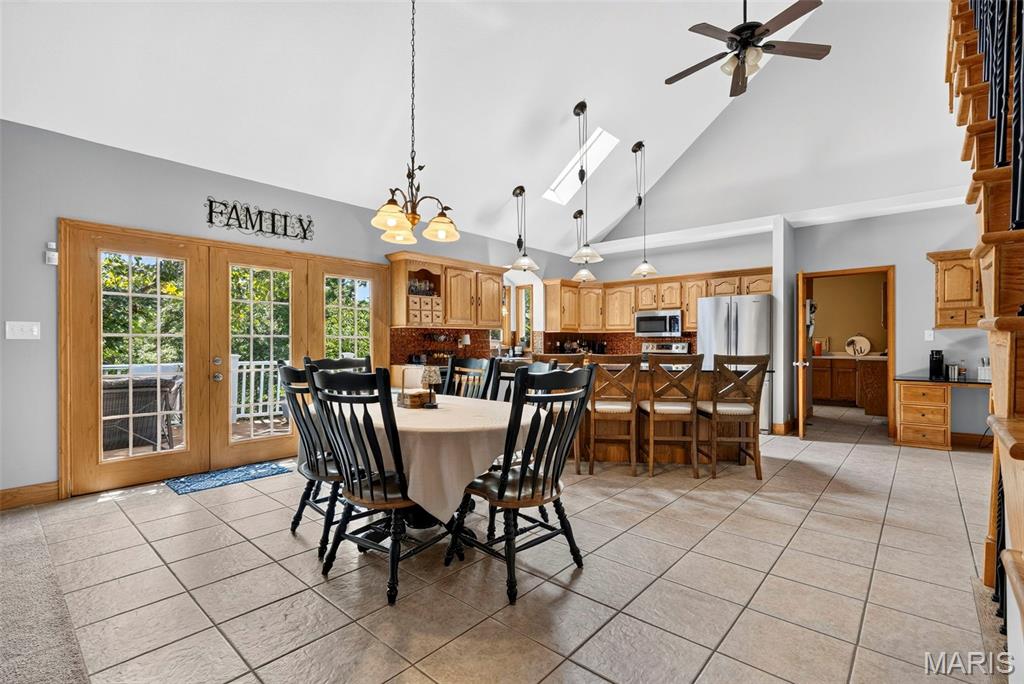 Hide-A-Way Acres 02 01 - Residential