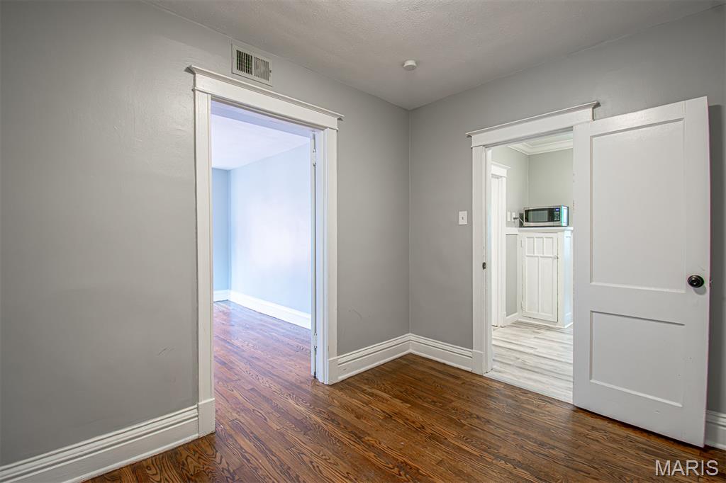 Delmar Garden - Residential Lease