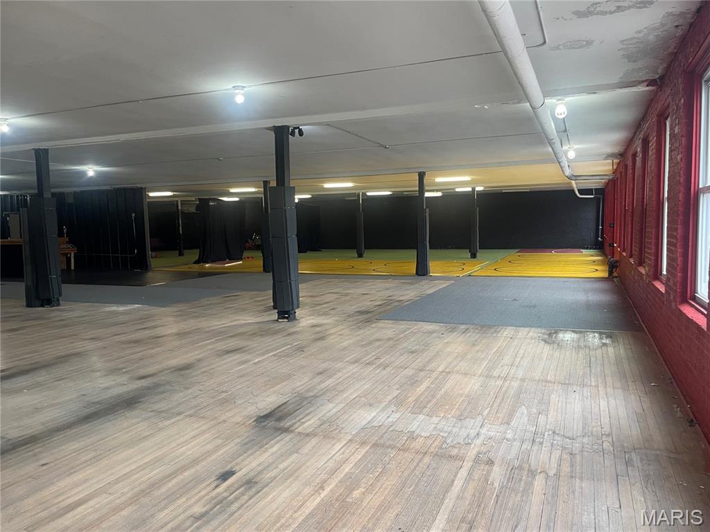 Granite City - Commercial Sale