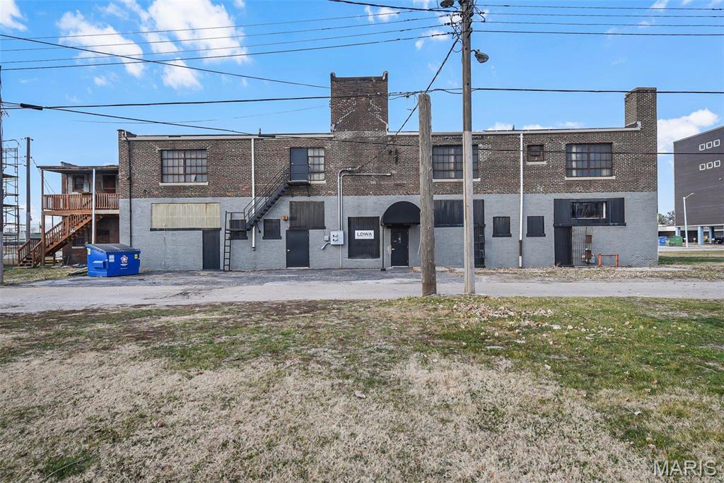 Granite City - Commercial Sale