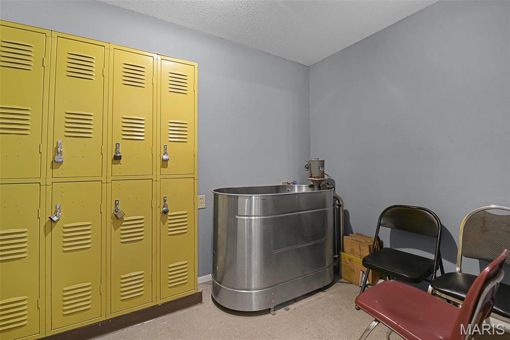 Granite City - Commercial Sale