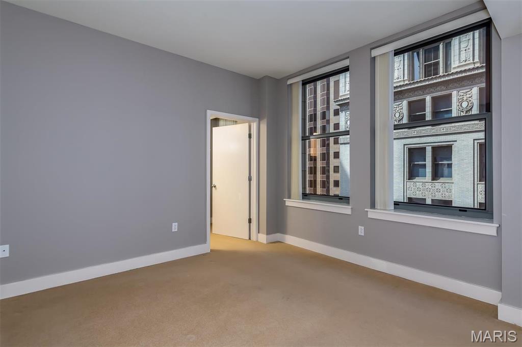 Marquette Bldg Upper Residl - Residential Lease
