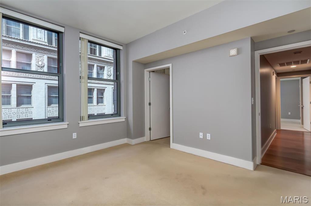 Marquette Bldg Upper Residl - Residential Lease