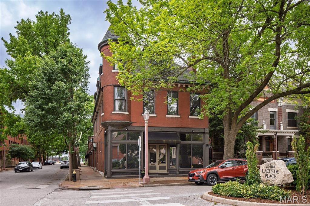 Central West End - Commercial Sale