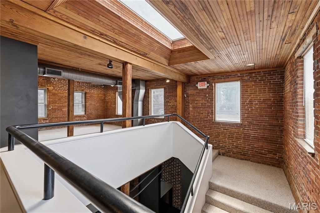Central West End - Commercial Sale