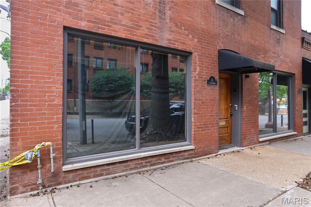 Central West End - Commercial Sale