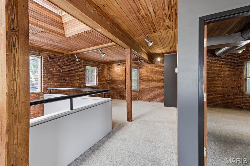 Central West End - Commercial Sale