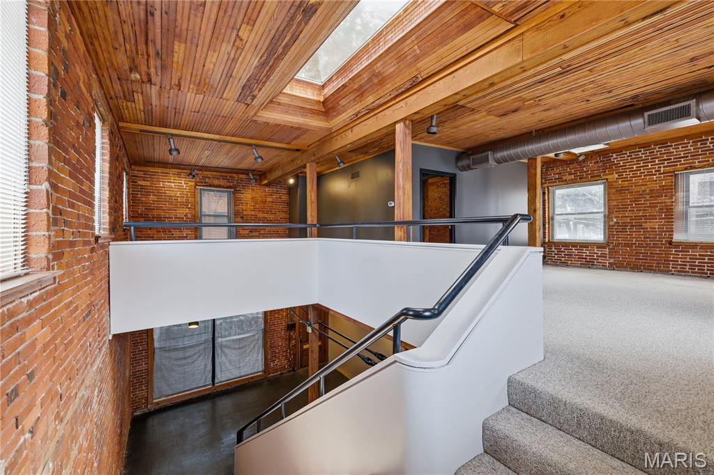 Central West End - Commercial Sale