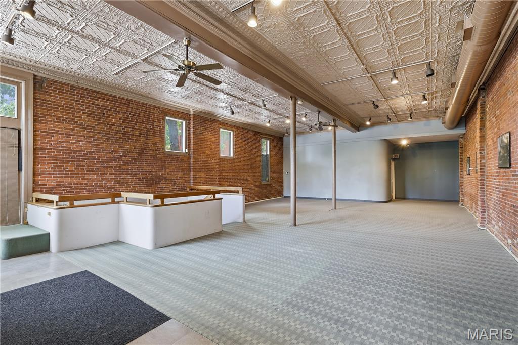 Central West End - Commercial Sale