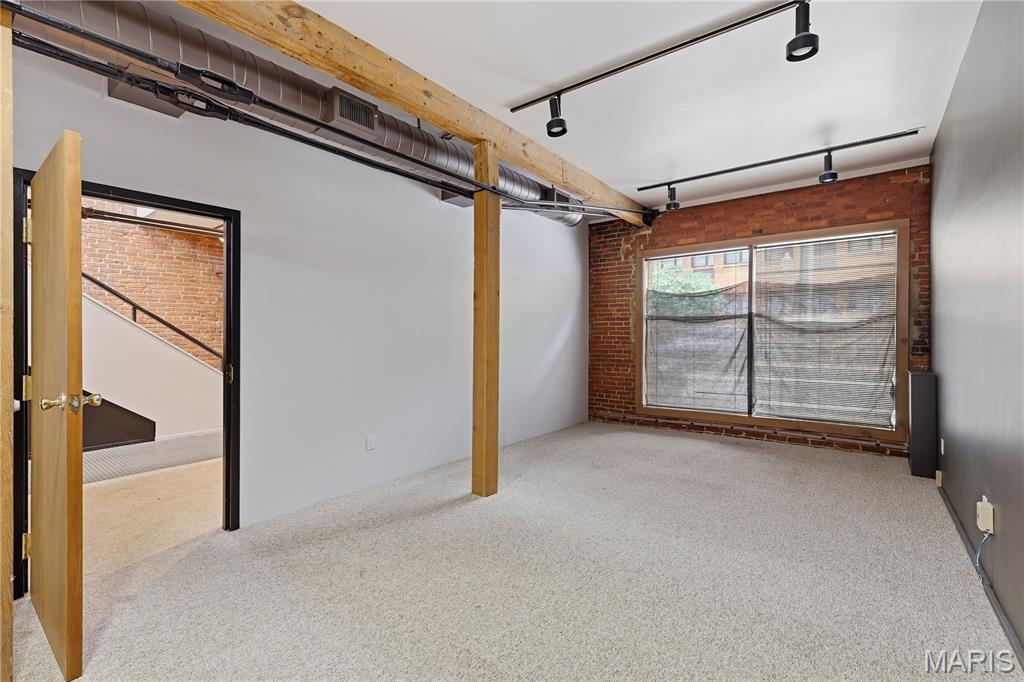 Central West End - Commercial Sale