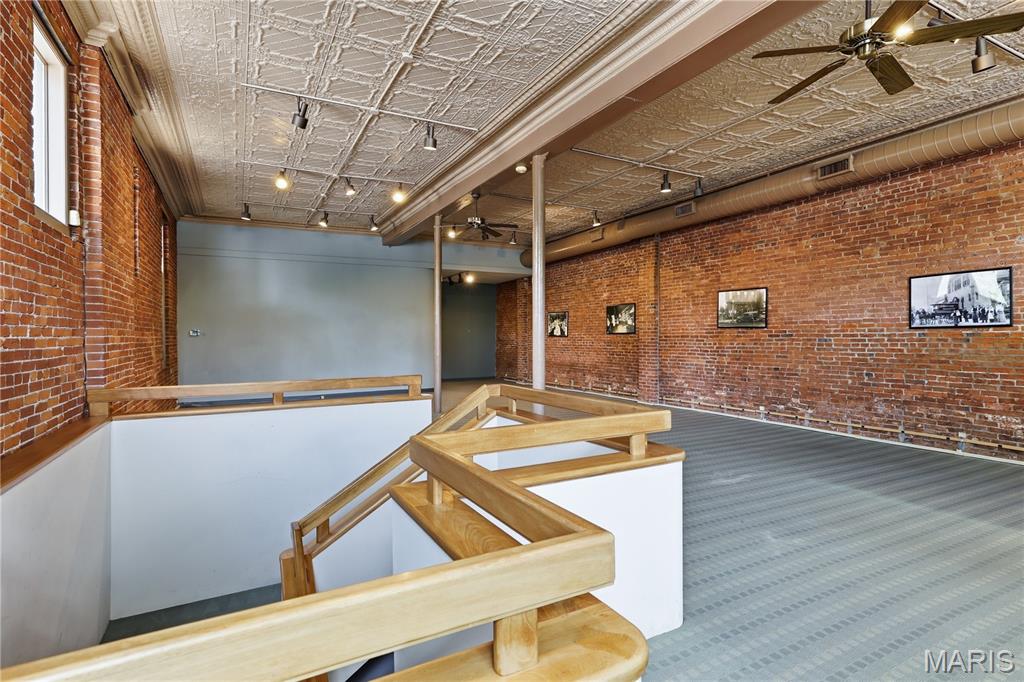 Central West End - Commercial Sale