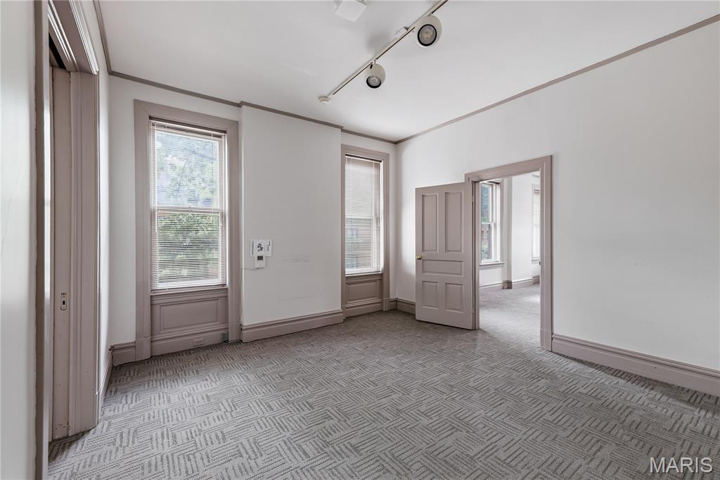 Central West End - Commercial Sale
