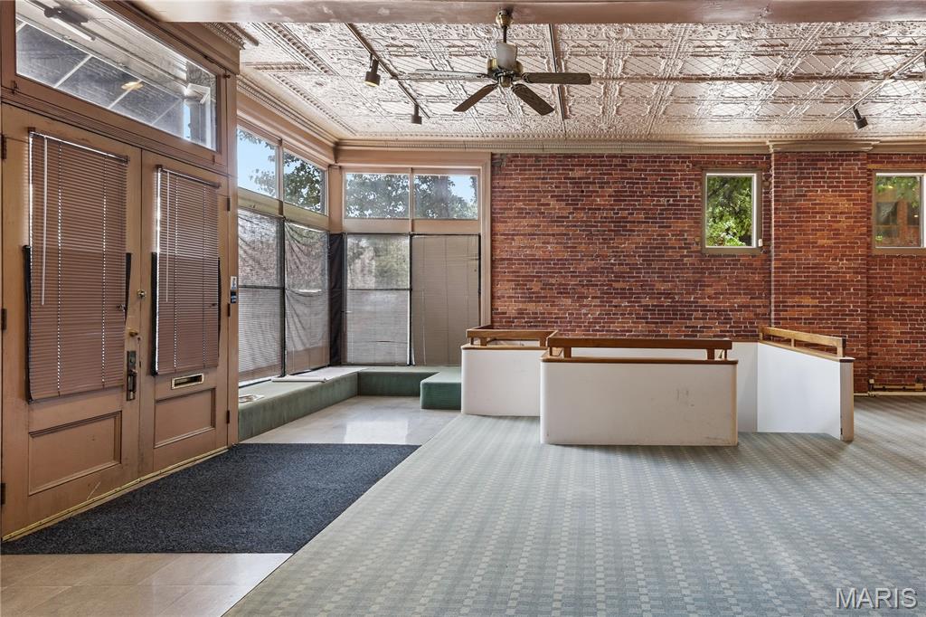 Central West End - Commercial Sale