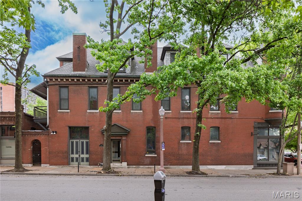 Central West End - Commercial Sale