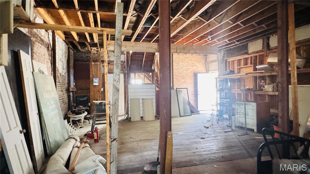 Benton Add - Commercial Sale