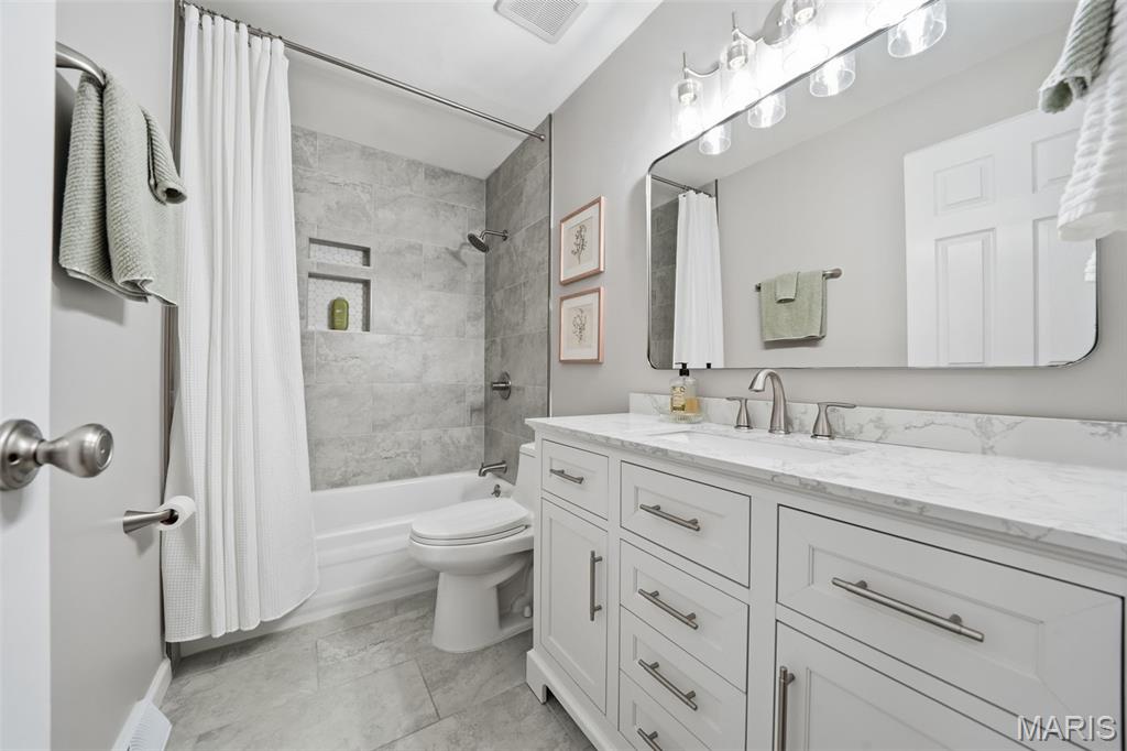 Creve Coeur Place 2 - Residential
