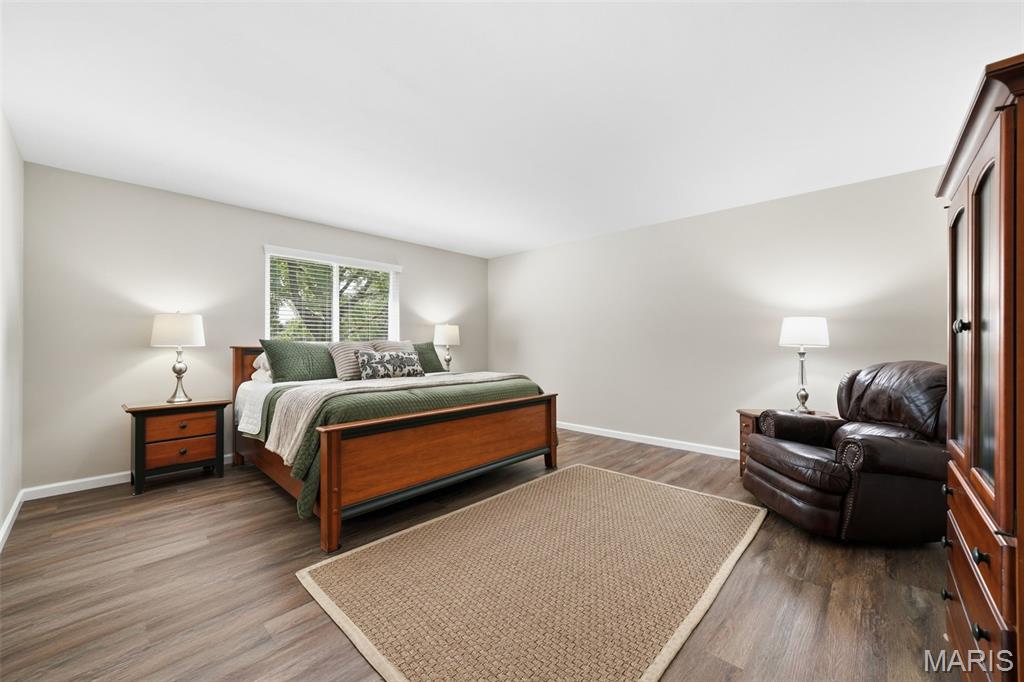 Creve Coeur Place 2 - Residential