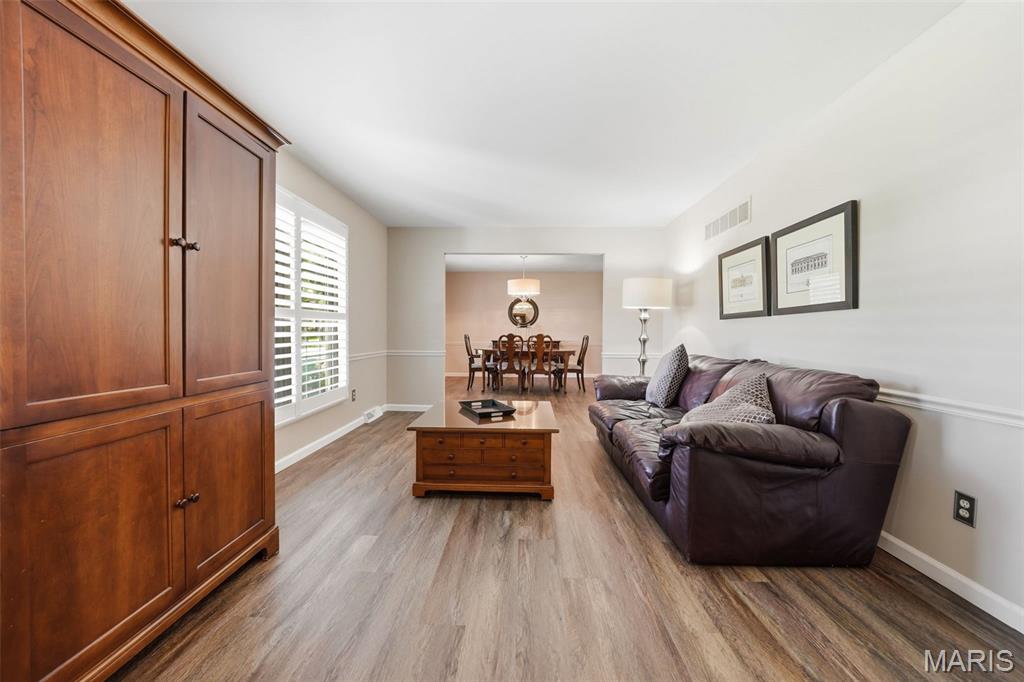 Creve Coeur Place 2 - Residential