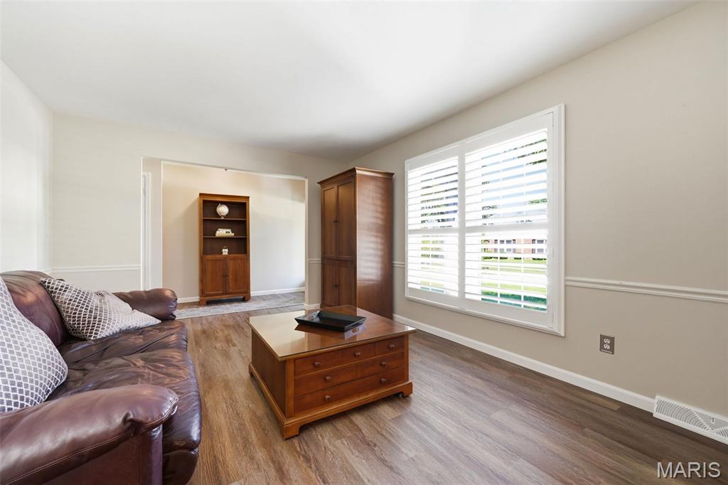 Creve Coeur Place 2 - Residential